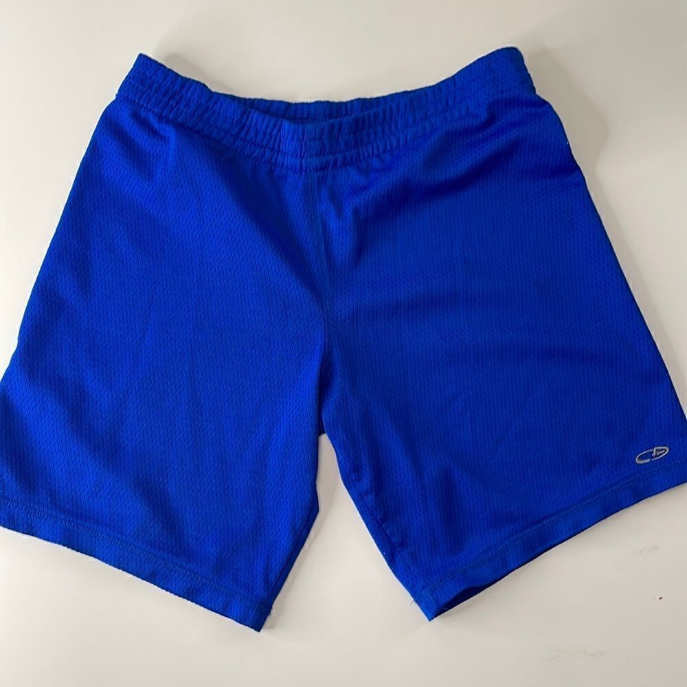 🌻3/20🌻 Champion basketball shorts.  Size Medium.  (8-10).
